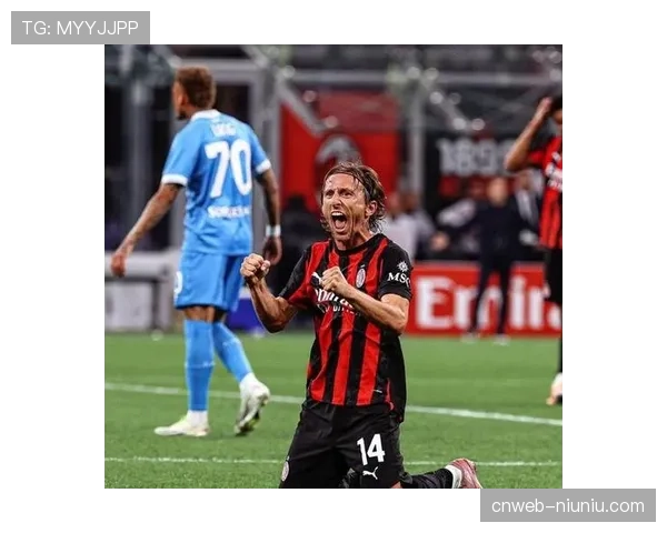 终场哨响，39岁莫德里奇替补席凝视记分牌，或为欧冠绝唱